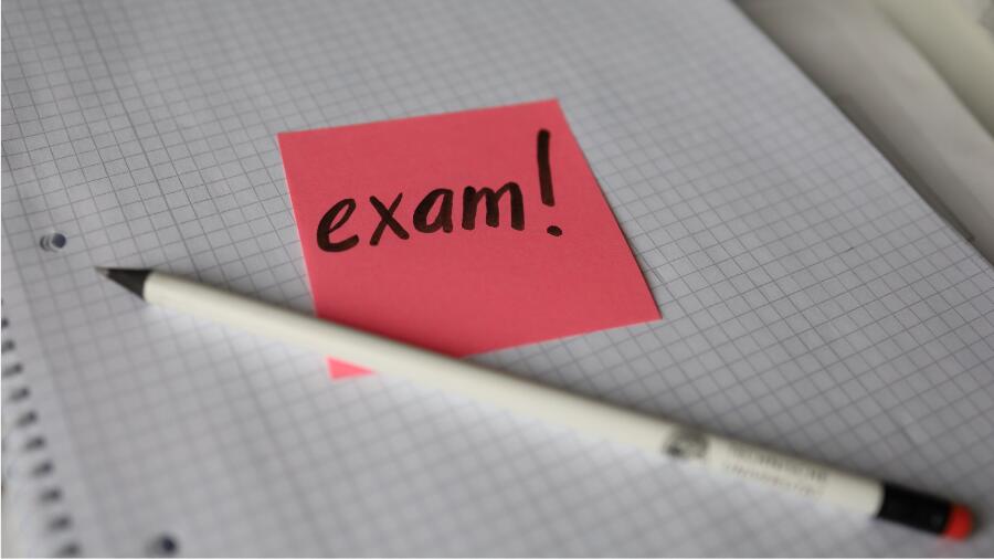 英國(guó)大學(xué)補(bǔ)考