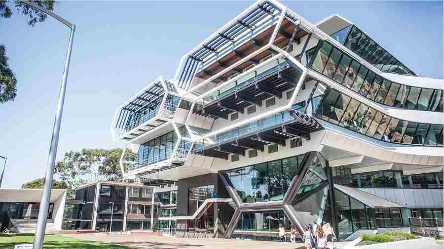 莫納什大學(xué)補(bǔ)考掛科