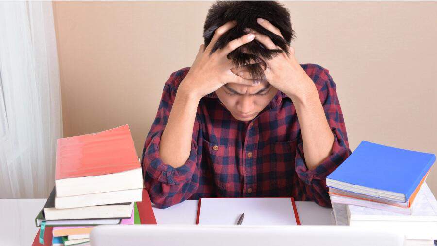 在英國莫名其妙被退學了怎么辦