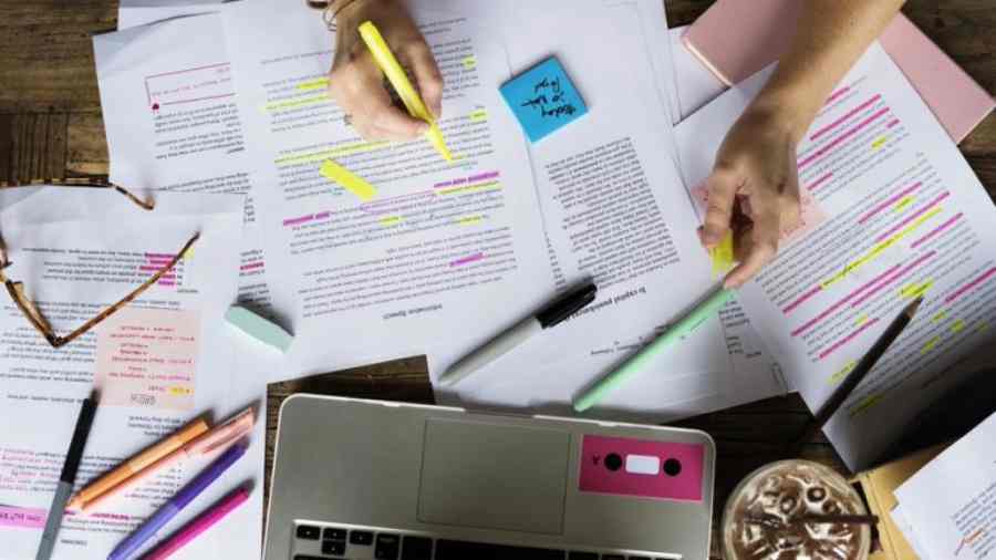 伯明翰大學31704期末作業怎么寫